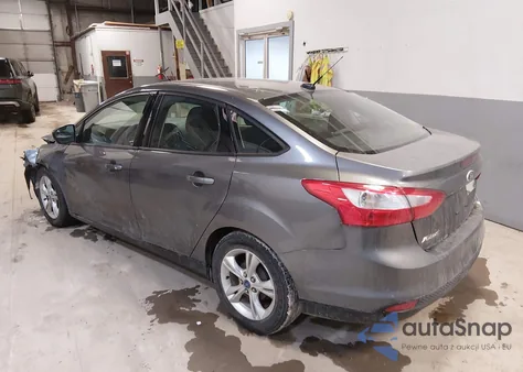2012 Ford Focus Se z USA, uszkodzony, nr VIN 1FAHP3F22CL445499